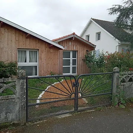 Le Patio Du Bourg - Entre Et Ocean بيسكاروس