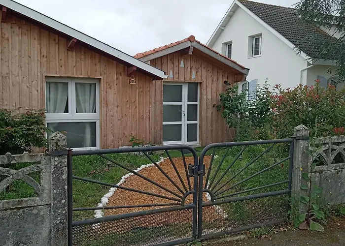 Le Patio Du Bourg - Entre Et Ocean بيسكاروس